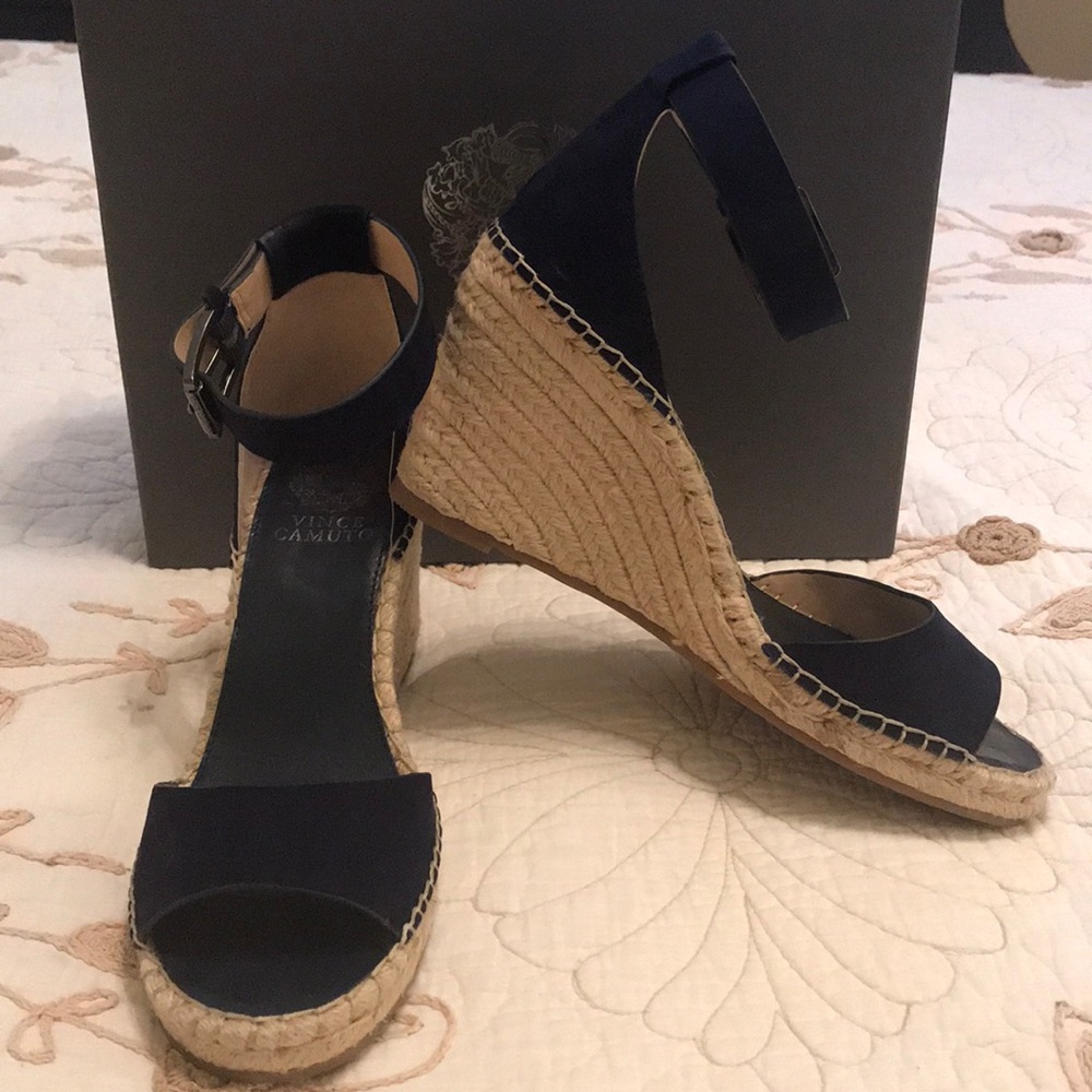 Vince Camuto midnight navy blue wedges